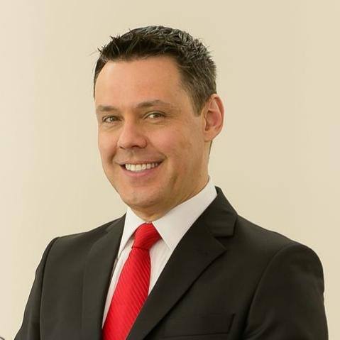 Foto do professor Mauricio Cunha — CEI Intensivo DPERJ 2026